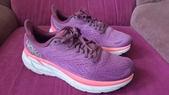 ADIDASI ALERGARE HOKA CLIFTON 8