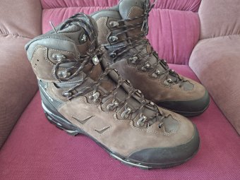 Ghete trekking premium LOWA Camino Gtx Wide