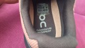 ADIDASI ALERGARE ON CLOUDVENTURE